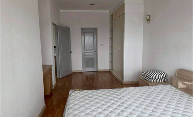 Wohnung zur Miete mit 3 Zimmer in Khlong Toei, Bangkok