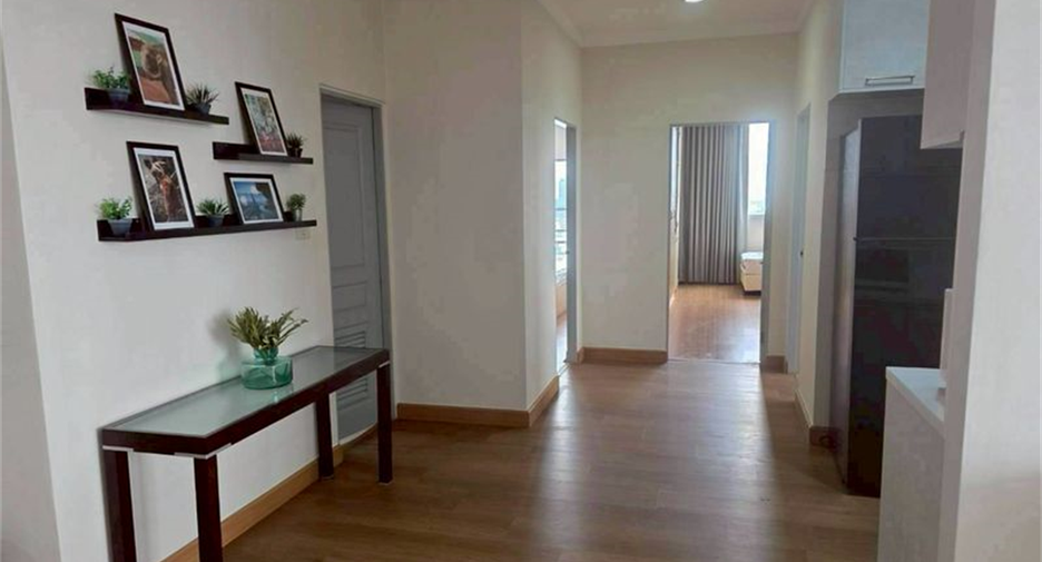 ให้เช่า 3 ห้องนอน คอนโด ใน คลองเตย, กรุงเทพฯ