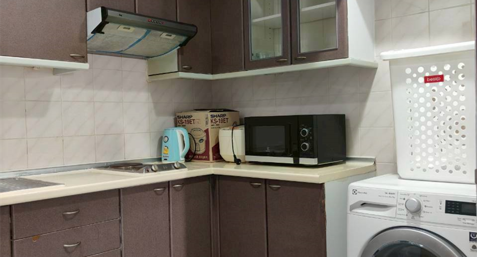 For rent 2 bedrooms condo in Watthana, Bangkok