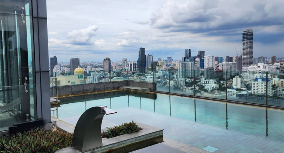 For rent 1 bed condo in Watthana, Bangkok