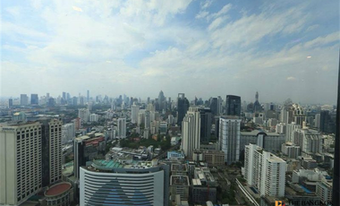 For rent 3 bedrooms condo in Khlong Toei, Bangkok
