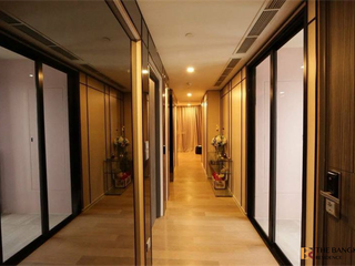 À louer 3 chambres condo à Khlong Toei, Bangkok