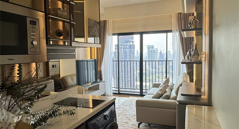 For rent 2 bedrooms condo in Watthana, Bangkok