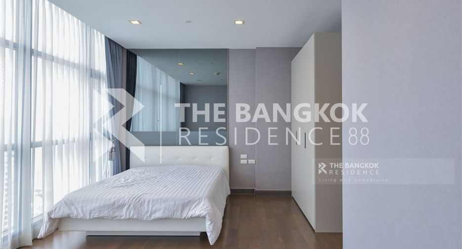 À louer 3 chambres condo à Khlong San, Bangkok