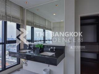 ให้เช่า 3 ห้องนอน คอนโด ใน คลองสาน, กรุงเทพฯ
