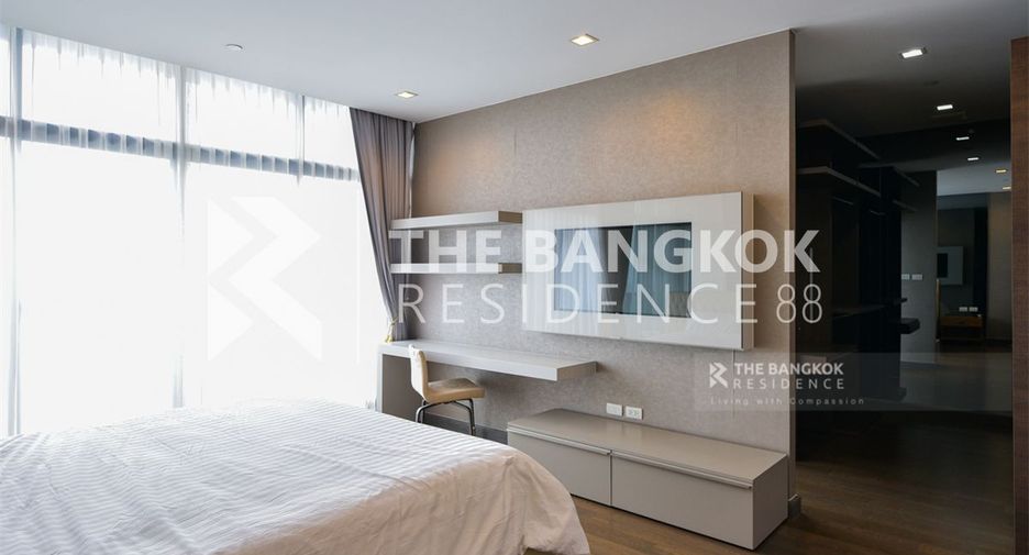 À louer 3 chambres condo à Khlong San, Bangkok