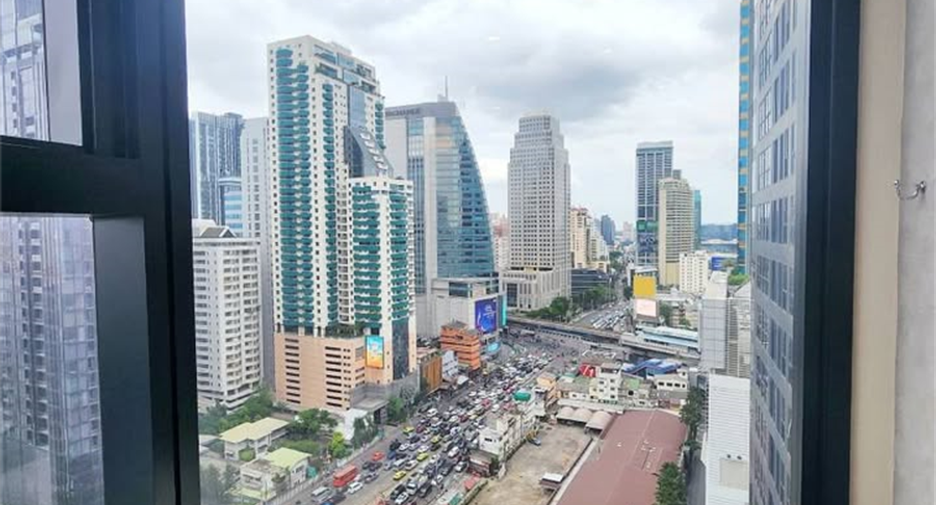 For rent 1 bed condo in Khlong Toei, Bangkok