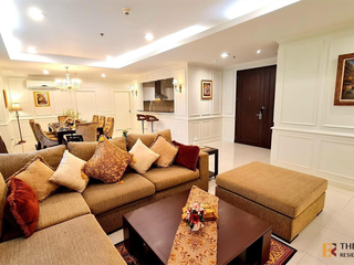 For rent 4 ベッドルーム condo in Watthana, Bangkok