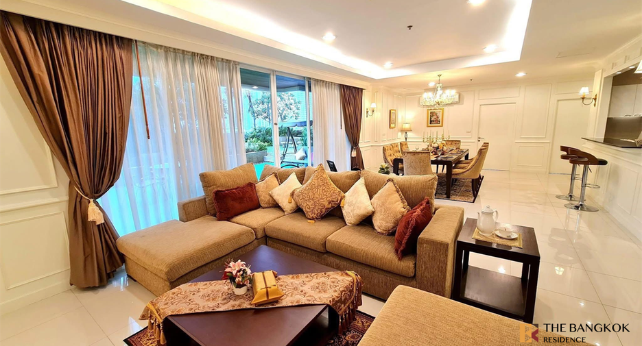 For rent 4 bedrooms condo in Watthana, Bangkok
