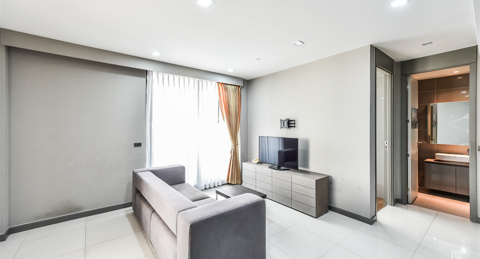 For rent 2 ベッドルーム condo in Bang Rak, Bangkok