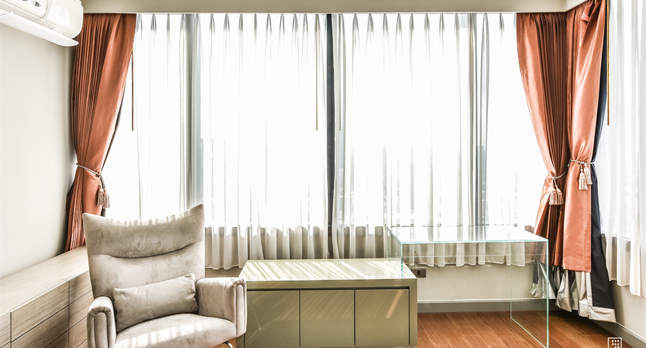 For rent 2 ベッドルーム condo in Bang Rak, Bangkok