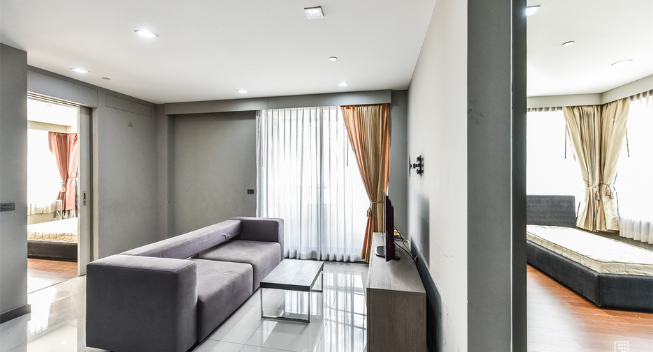 For rent 2 ベッドルーム condo in Bang Rak, Bangkok