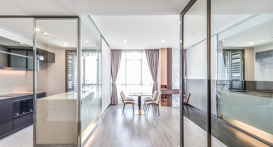 À louer 2 chambres condo à Bang Rak, Bangkok