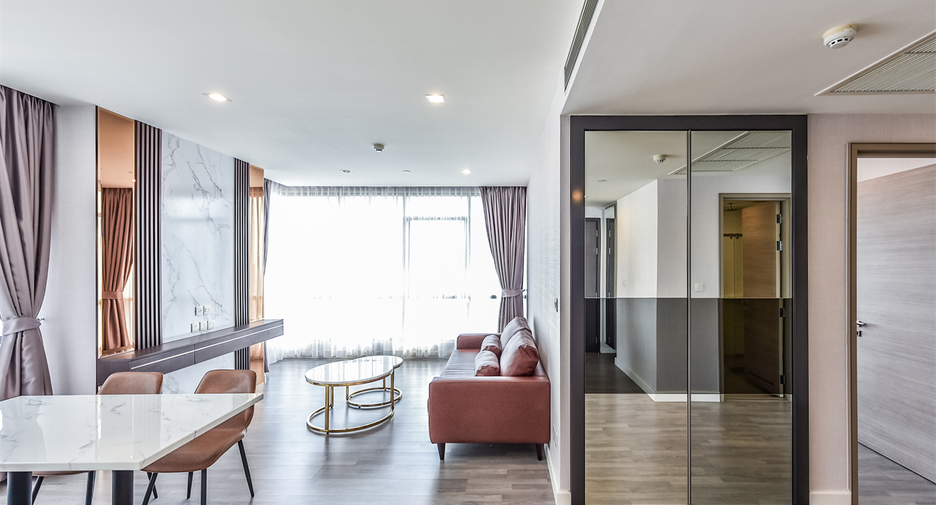 À louer 2 chambres condo à Bang Rak, Bangkok