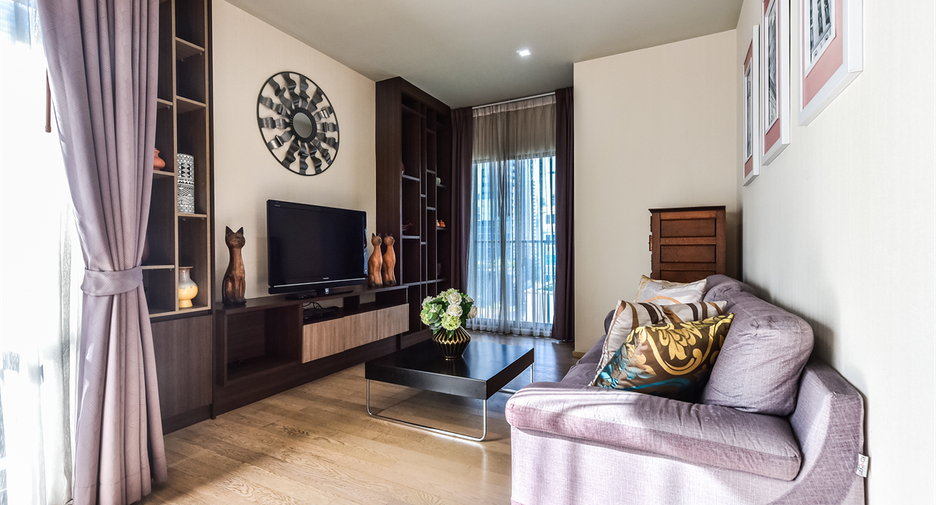 For rent 2 bedrooms condo in Khlong Toei, Bangkok
