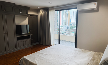 For rent 2 bedrooms condo in Sathon, Bangkok