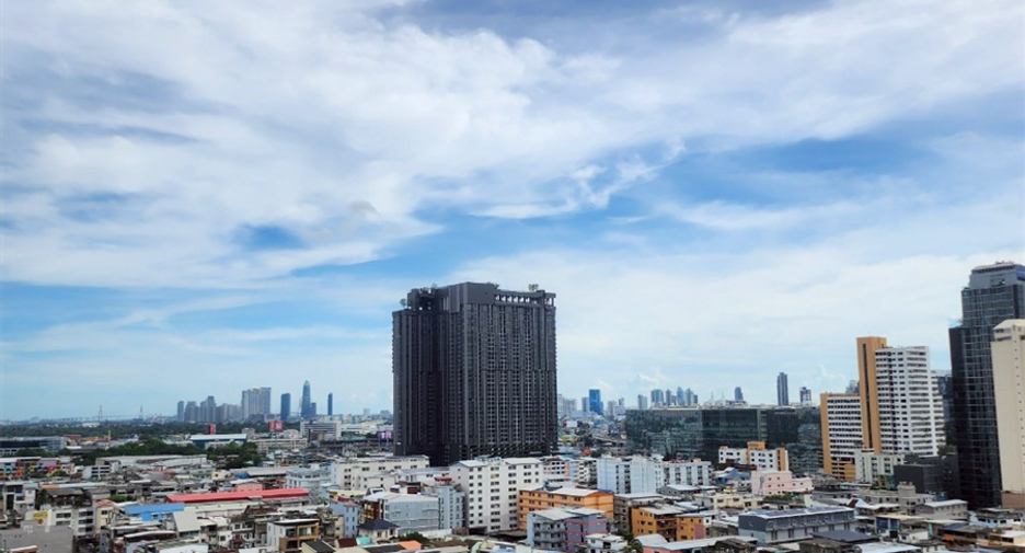 For rent 2 ベッドルーム condo in Khlong Toei, Bangkok