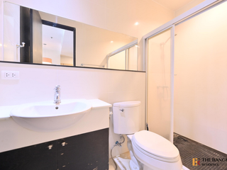Condo en alquiler de 2 habitaciones en Pathum Wan, Bangkok