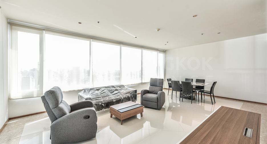 For rent 3 ベッドルーム condo in Sathon, Bangkok