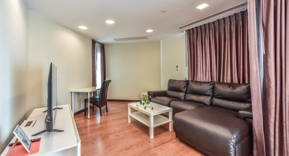 À louer 3 chambres condo à Sathon, Bangkok