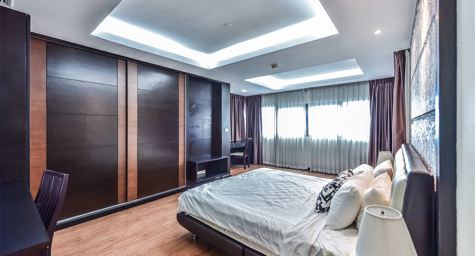À louer 3 chambres condo à Sathon, Bangkok