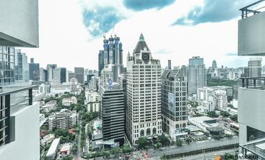 For rent 3 bedrooms condo in Sathon, Bangkok