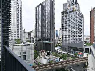 Condo en alquiler de 1 habitaciones en Khlong Toei, Bangkok