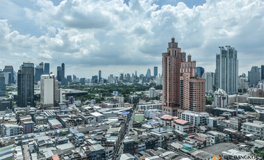 ให้เช่า 2 ห้องนอน คอนโด ใน คลองเตย, กรุงเทพฯ
