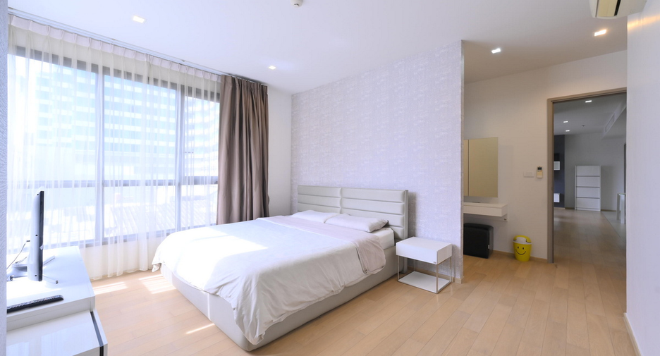 À louer 2 chambres condo à Watthana, Bangkok
