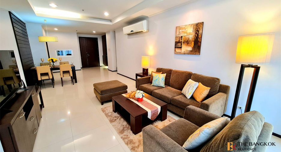 For rent 2 bedrooms condo in Watthana, Bangkok