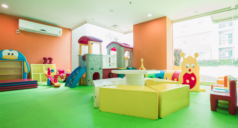 For rent 2 bedrooms condo in Watthana, Bangkok