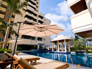 For rent 2 bedrooms condo in Watthana, Bangkok