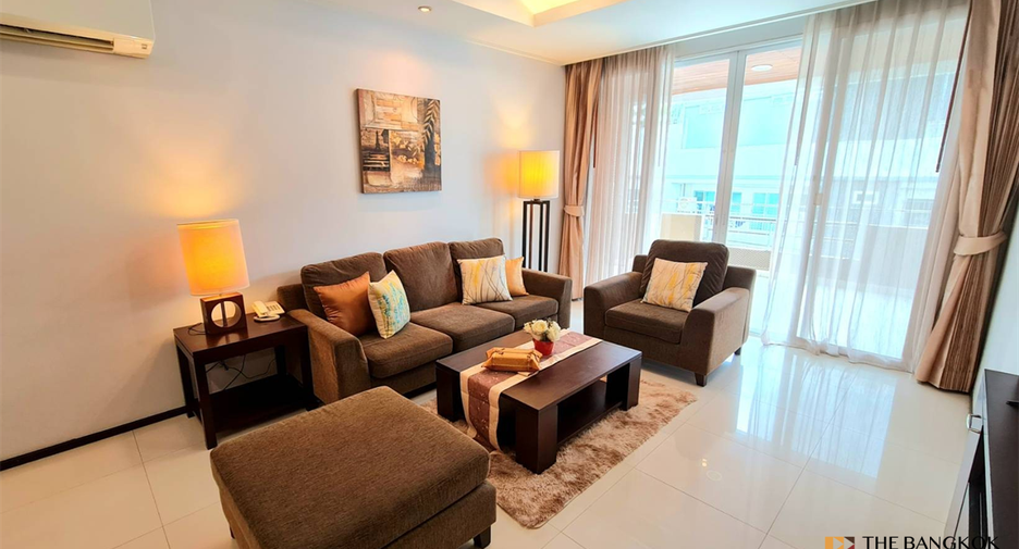 For rent 2 bedrooms condo in Watthana, Bangkok