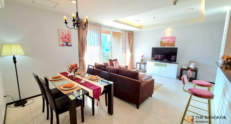 For rent 2 bedrooms condo in Watthana, Bangkok