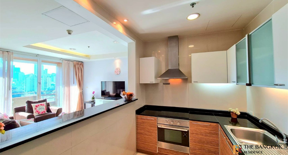 For rent 2 bedrooms condo in Watthana, Bangkok