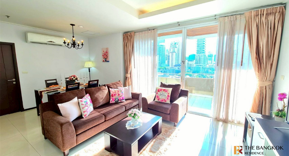 For rent 2 bedrooms condo in Watthana, Bangkok