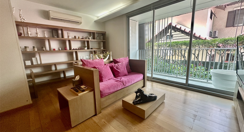 For rent 1 bed condo in Watthana, Bangkok