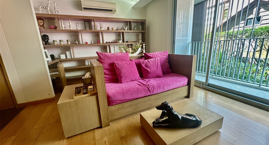 For rent 1 bed condo in Watthana, Bangkok