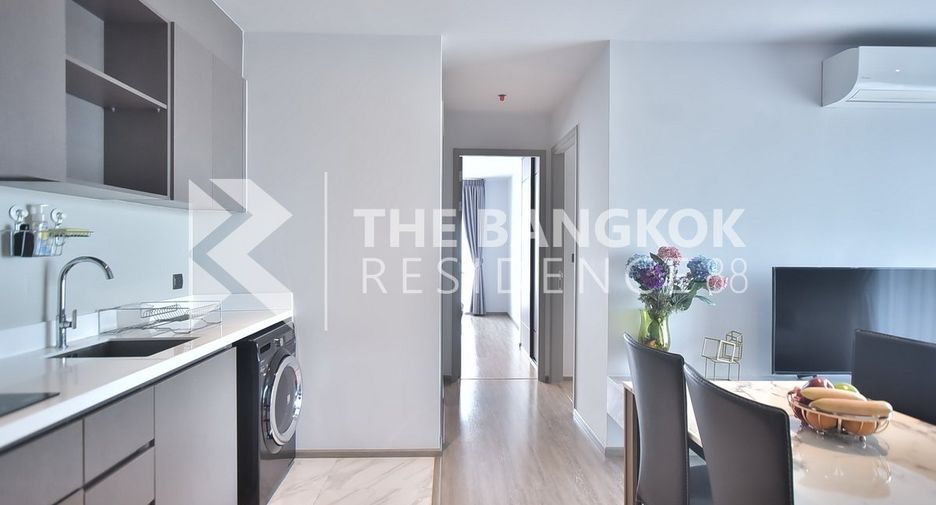 For rent 2 bedrooms condo in Watthana, Bangkok