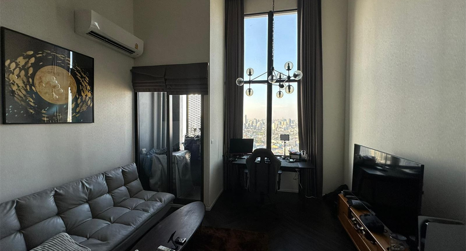 For rent 2 bedrooms condo in Khlong Toei, Bangkok