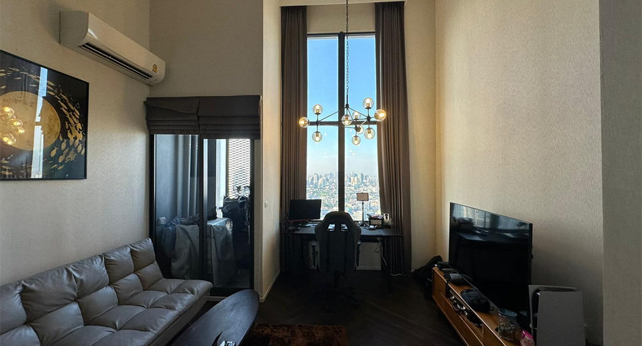 For rent 2 bedrooms condo in Khlong Toei, Bangkok
