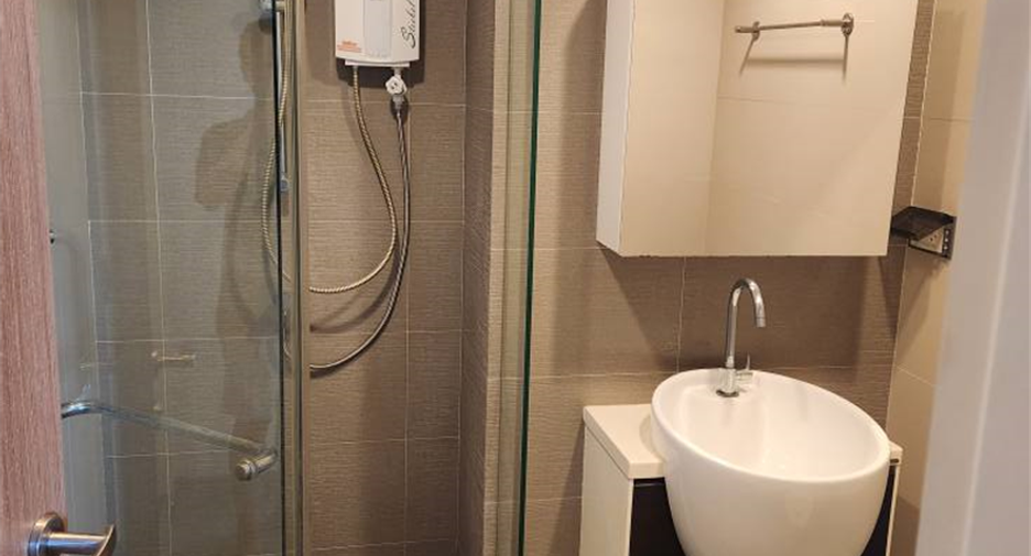 Wohnung zur Miete mit 2 Zimmer in Phra Khanong, Bangkok