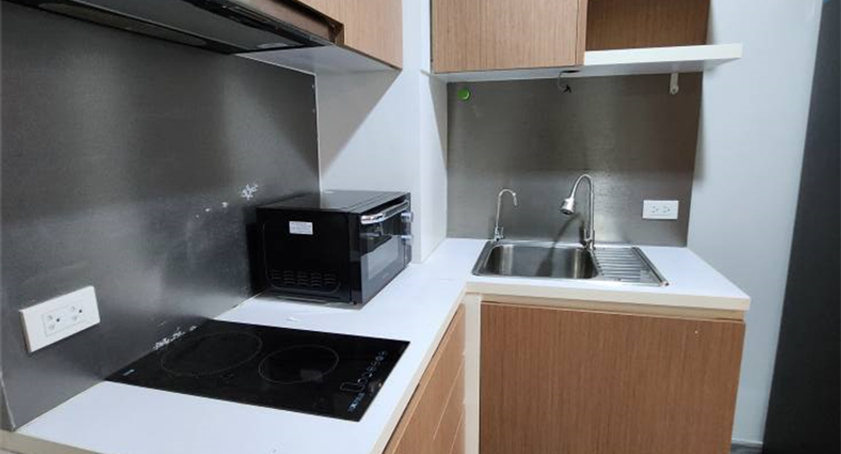 Wohnung zur Miete mit 2 Zimmer in Phra Khanong, Bangkok
