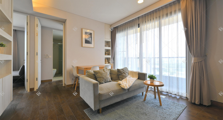 For rent 2 bedrooms condo in Khlong Toei, Bangkok