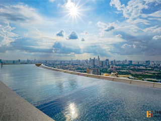 出租 2 卧室 公寓 在 Khlong Toei, 曼谷