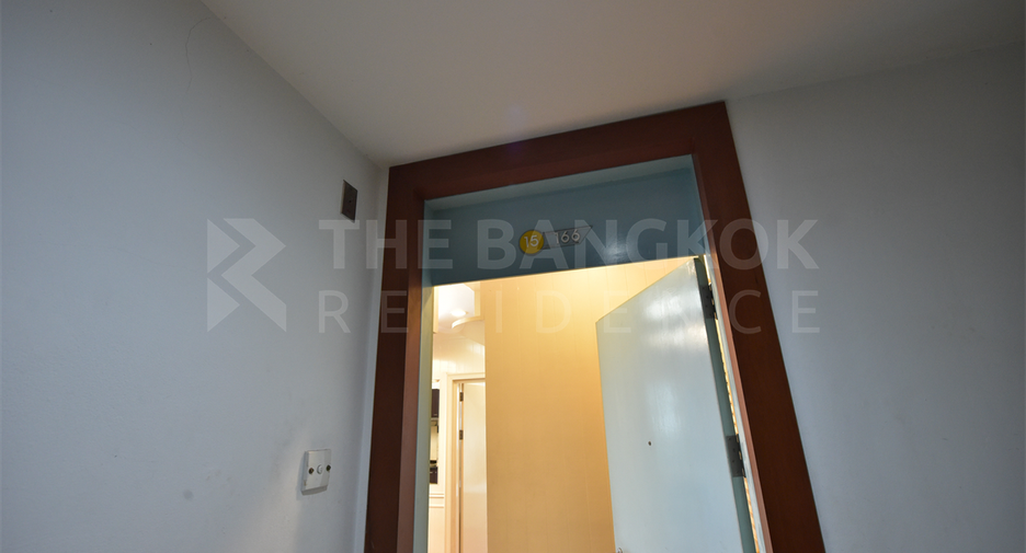 For rent 2 bedrooms condo in Sathon, Bangkok