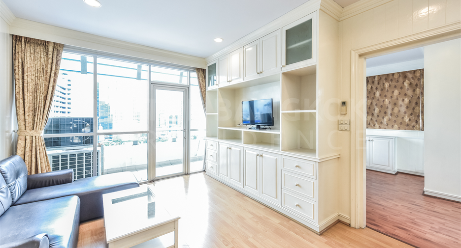 For rent 2 bedrooms condo in Sathon, Bangkok