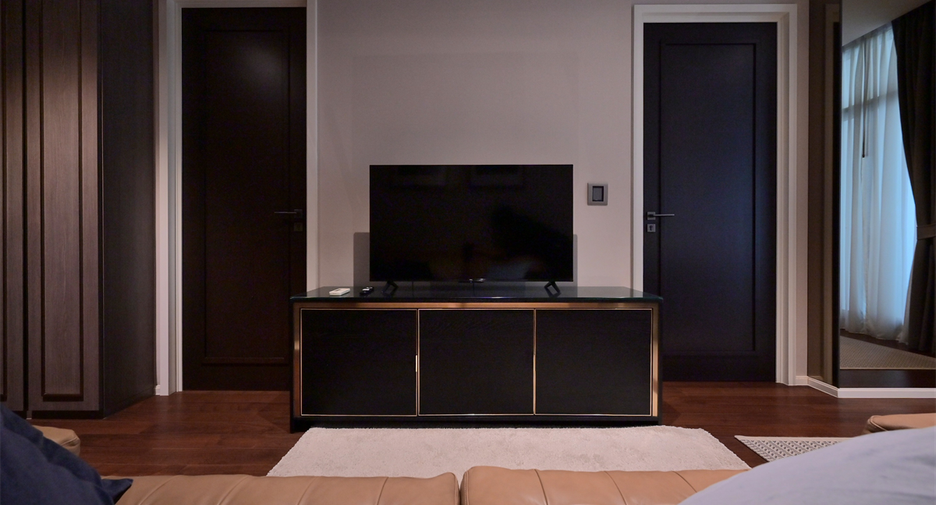 For rent 1 bed condo in Khlong Toei, Bangkok