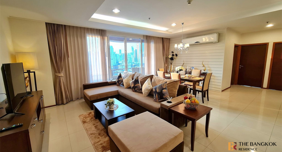 For rent 3 bedrooms condo in Watthana, Bangkok