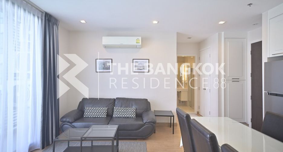 For rent 2 bedrooms condo in Phra Khanong, Bangkok